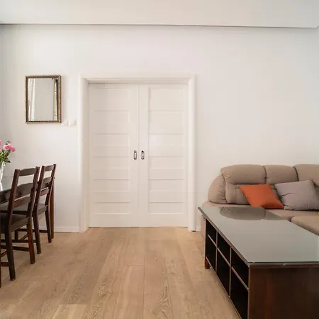 Totu Pulaskiego 8 Apartment