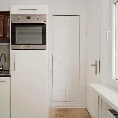 Totu Pulaskiego 8 Apartment