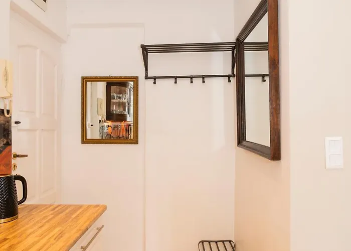 Totu Pulaskiego 8 Апартаменты