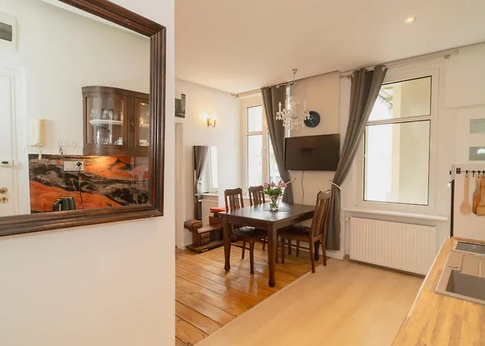 Апартаменты Totu Pulaskiego 8 *